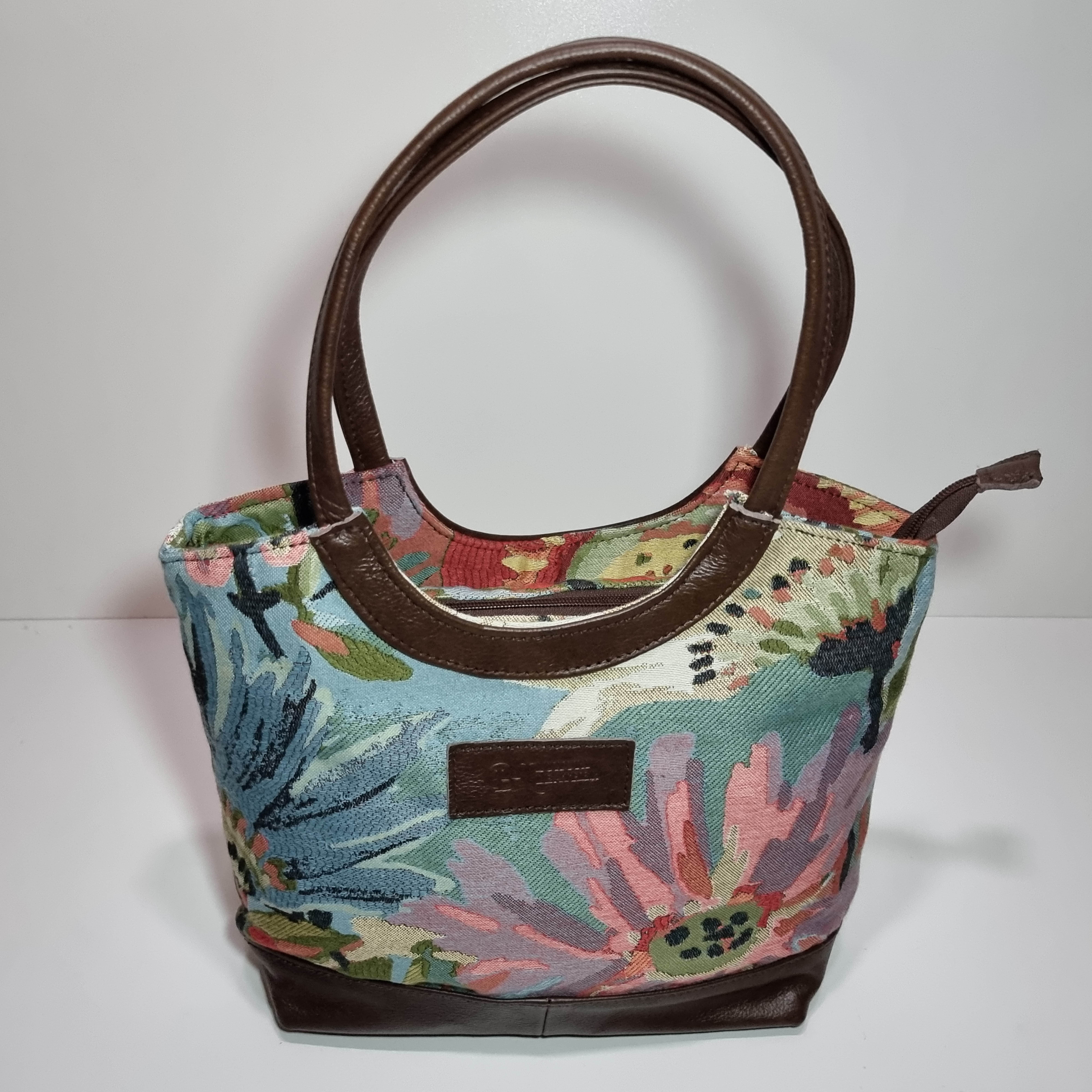 FloralBrown2-min