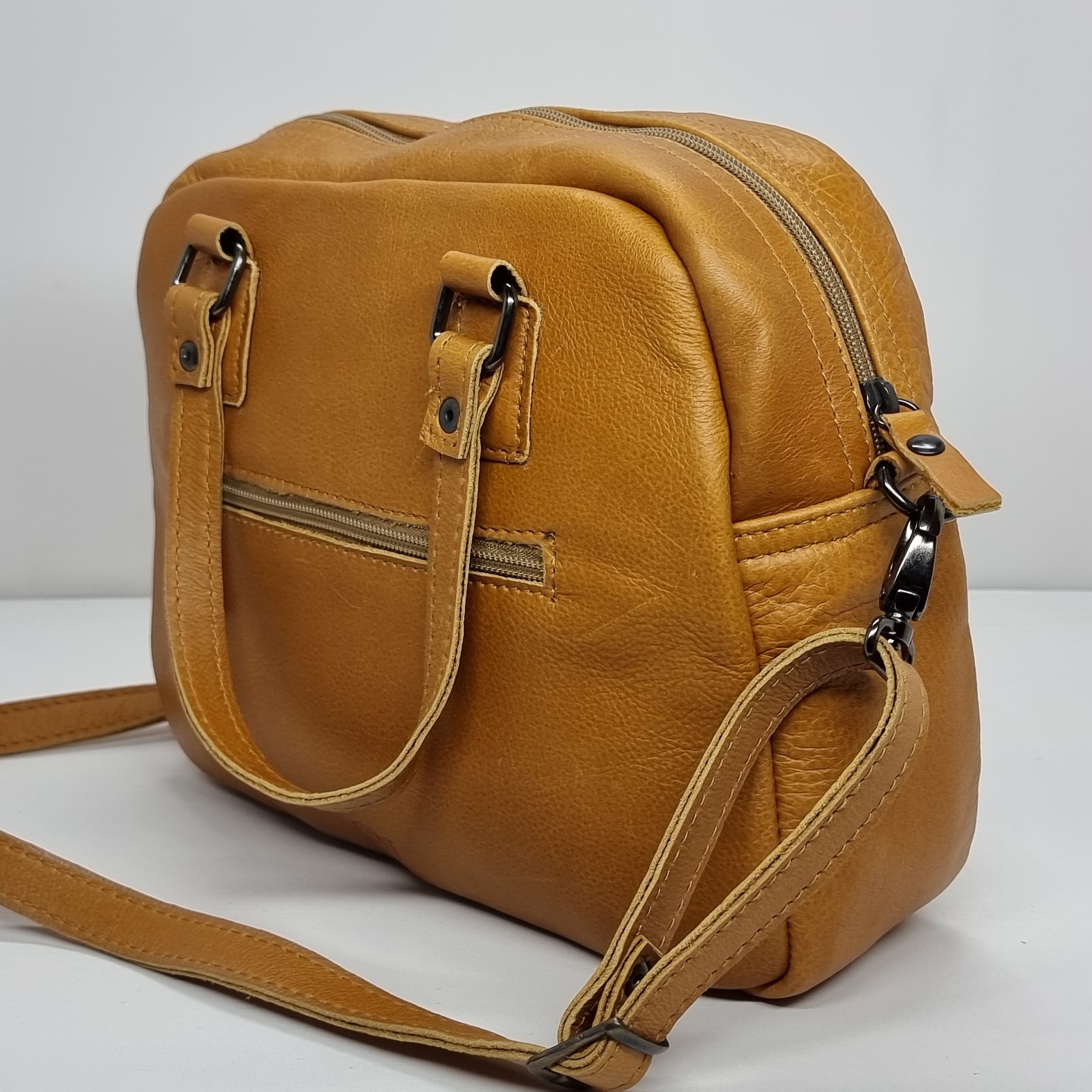 Bella Mustard 3