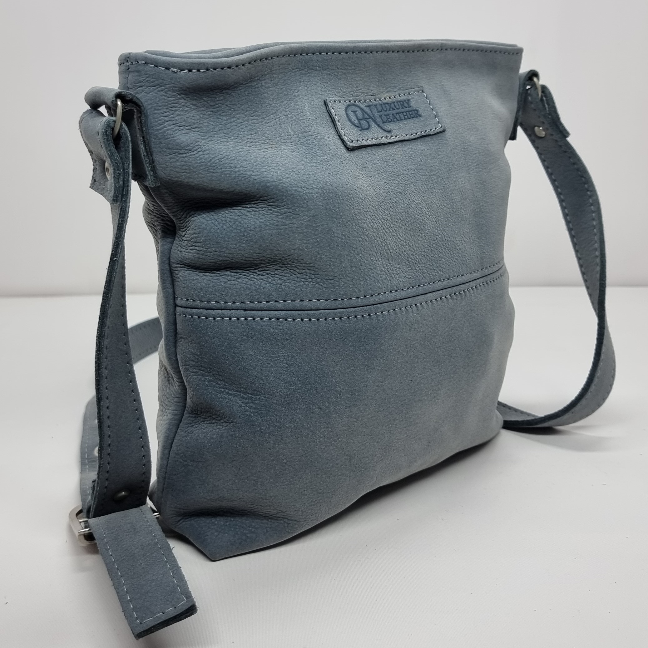 Dahlia Smokey Blue 2