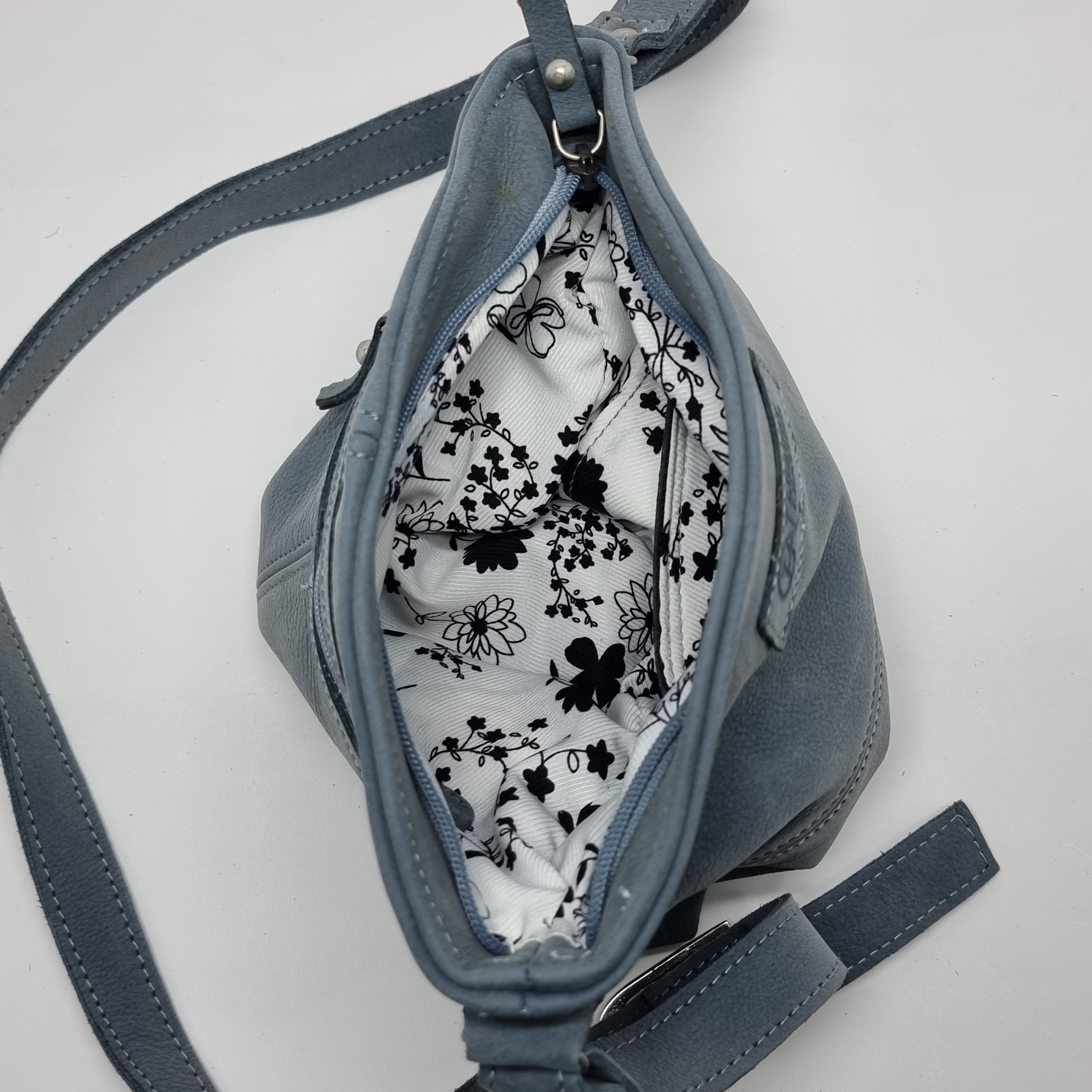 Dahlia Smokey Blue 5